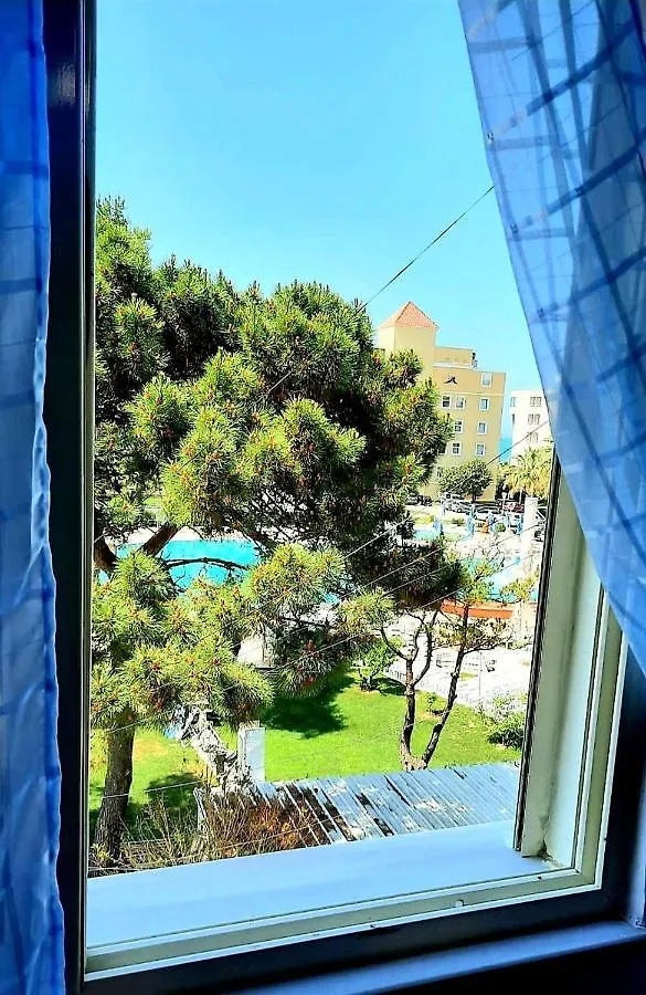 Apartmán Family Vacation Big House Durrës 0*,  Albánie